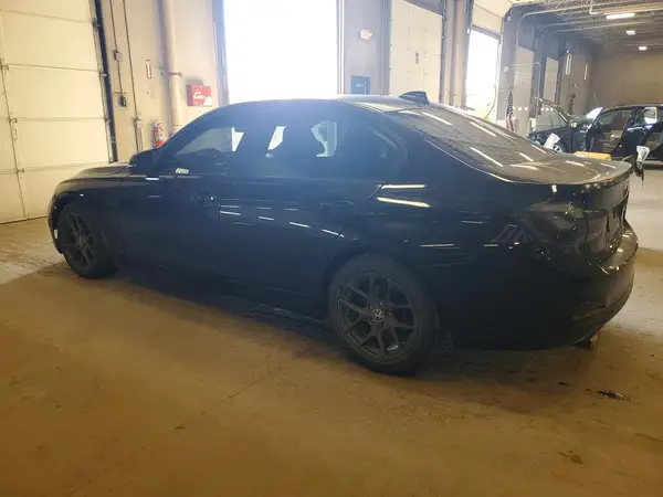 WBA8A9C54HK620231 2017 BMW 3ER - Image 2