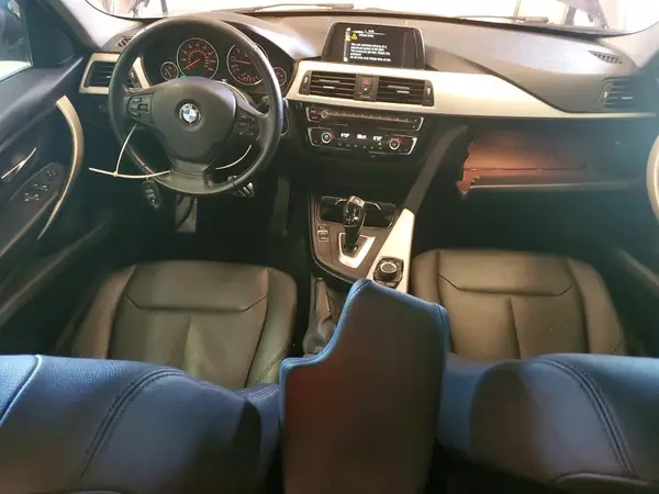 WBA8A9C54HK620231 2017 BMW 3ER - Image 8