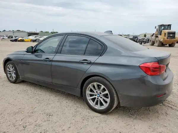 WBA8A9C54JAH11997 2018 BMW 3ER - Image 2