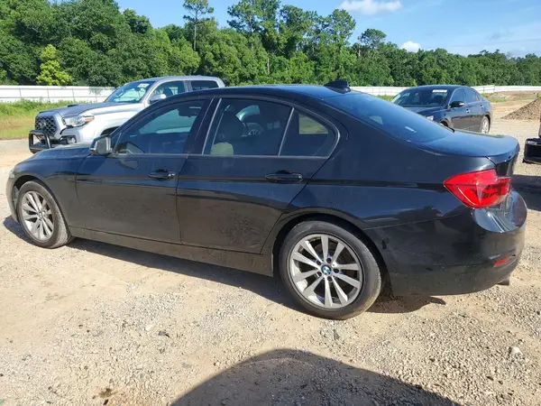 WBA8A9C54JAH14057 2018 BMW 3ER - Image 2