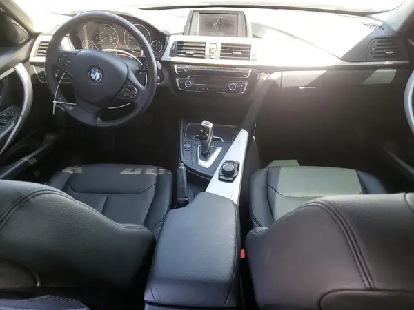 WBA8A9C54JAH14169 2018 BMW 3ER - Image 8