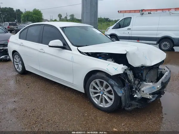 WBA8A9C54JAH14494 2018 BMW 3ER - Image 1