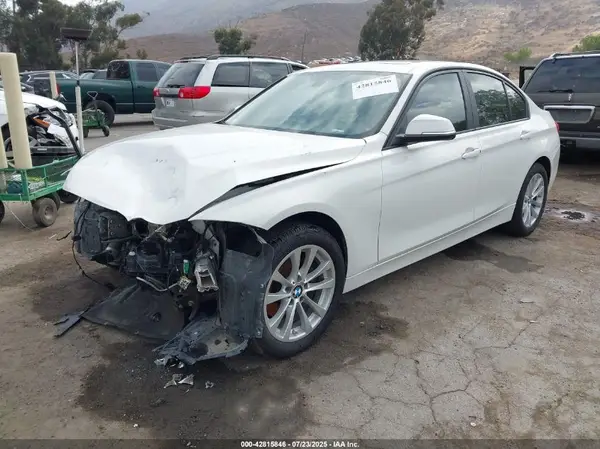 WBA8A9C55GK618230 2016 BMW 3ER - Image 2
