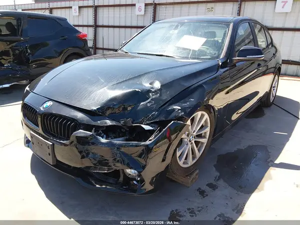 WBA8A9C55GK618678 2016 BMW 3ER - Image 2