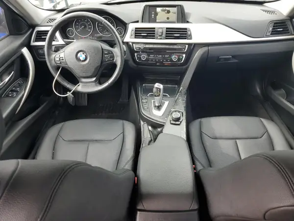 WBA8A9C55JAD27775 2018 BMW 3ER - Image 8
