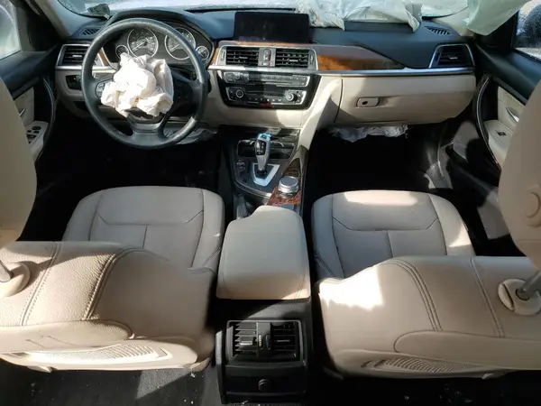 WBA8A9C55JAH12818 2018 BMW 3ER - Image 8