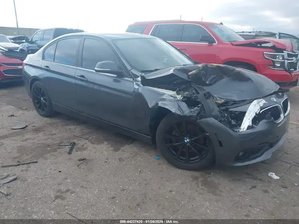 WBA8A9C56GK615675 2016 BMW 3ER - Image 1