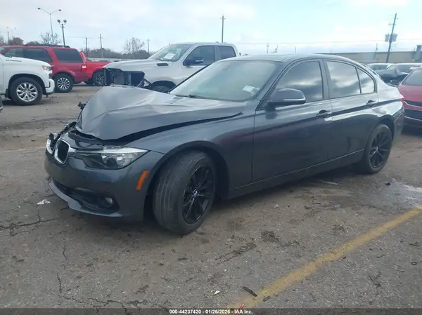 WBA8A9C56GK615675 2016 BMW 3ER - Image 2