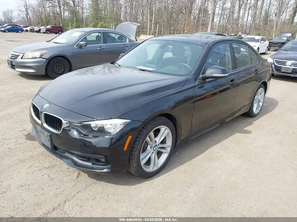 WBA8A9C56GK616616 2016 BMW 3ER - Image 2