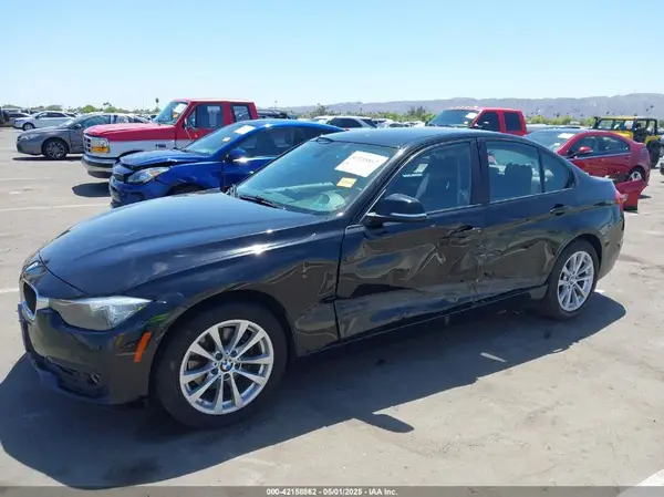 WBA8A9C56GK617121 2016 BMW 3ER - Image 2