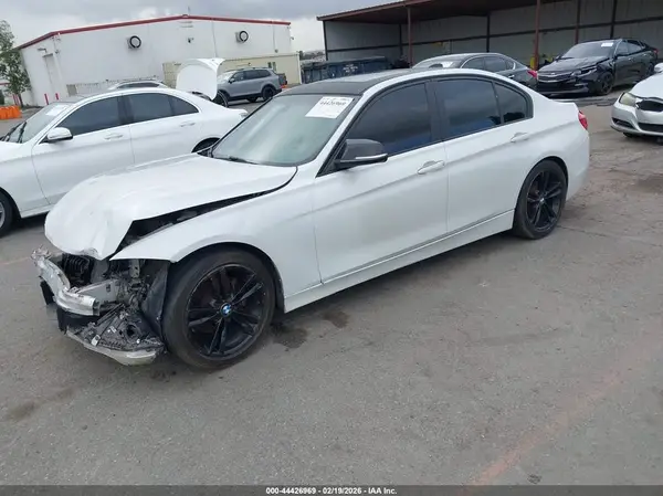 WBA8A9C56GK617541 2016 BMW 3ER - Image 2