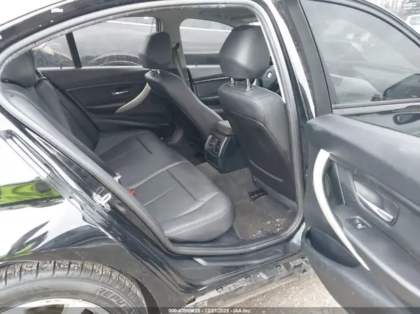WBA8A9C56GK617989 2016 BMW 3ER - Image 8
