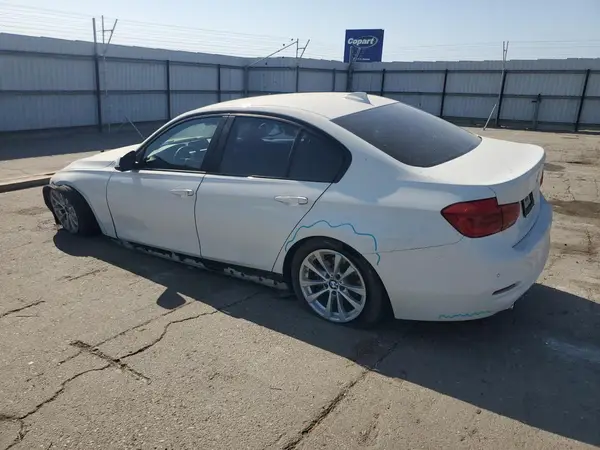 WBA8A9C56GK618172 2016 BMW 3ER - Image 2