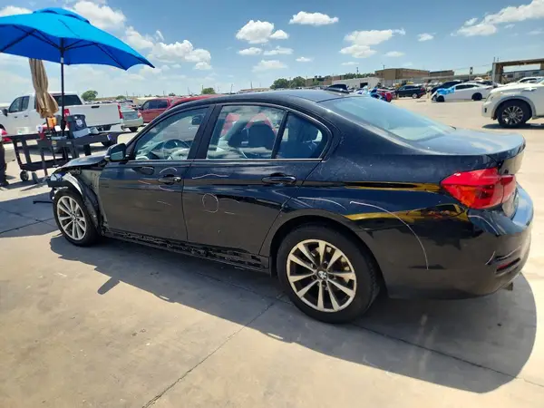 WBA8A9C56GK618883 2016 BMW 3ER - Image 2