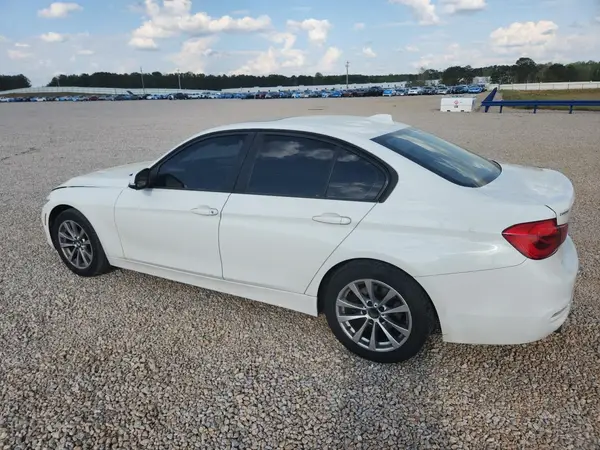 WBA8A9C56GK619063 2016 BMW 3ER - Image 2