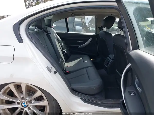 WBA8A9C56GK619323 2016 BMW 3ER - Image 8