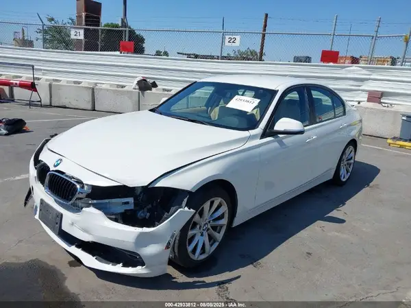 WBA8A9C56GK622528 2016 BMW 3ER - Image 2