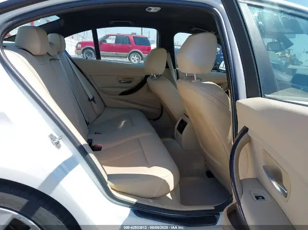 WBA8A9C56GK622528 2016 BMW 3ER - Image 8