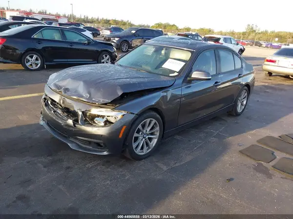 WBA8A9C56HK619663 2017 BMW 3ER - Image 2
