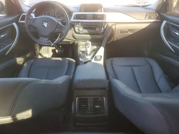 WBA8A9C56HK620277 2017 BMW 3ER - Image 8
