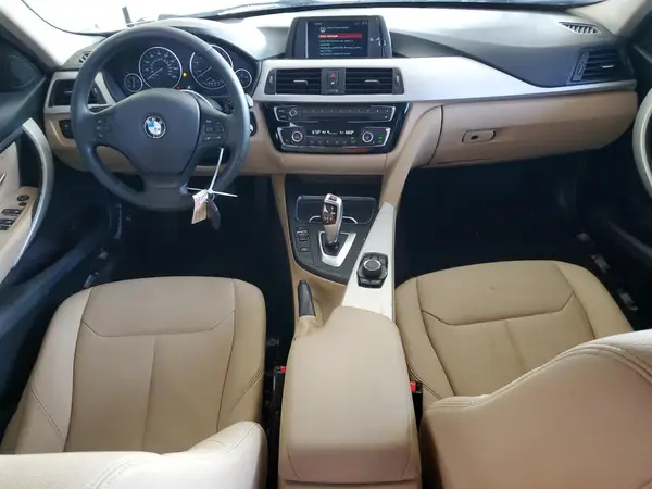 WBA8A9C56JAH12973 2018 BMW 3ER - Image 8