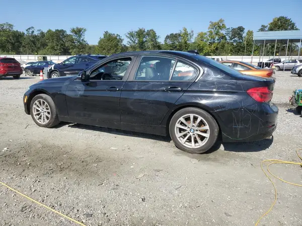 WBA8A9C56JAH13556 2018 BMW 3ER - Image 2