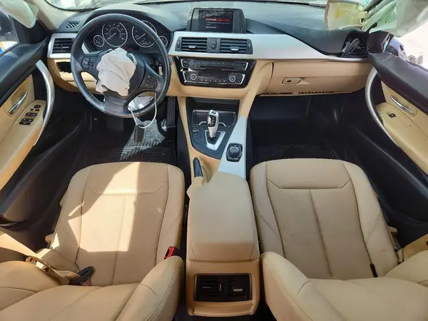 WBA8A9C56JK622875 2018 BMW 3ER - Image 8