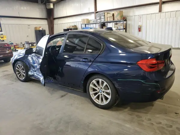 WBA8A9C56JK623413 2018 BMW 3ER - Image 2