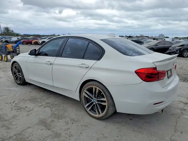 WBA8A9C57GK616155 2016 BMW 3ER - Image 2