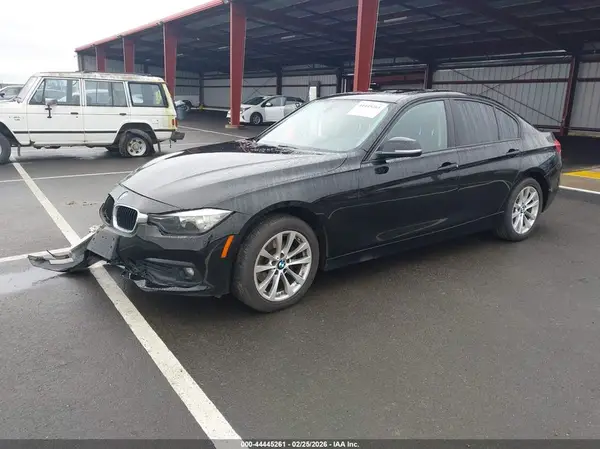 WBA8A9C57GK618715 2016 BMW 3ER - Image 2