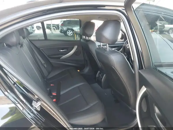 WBA8A9C57GK619038 2016 BMW 3ER - Image 8