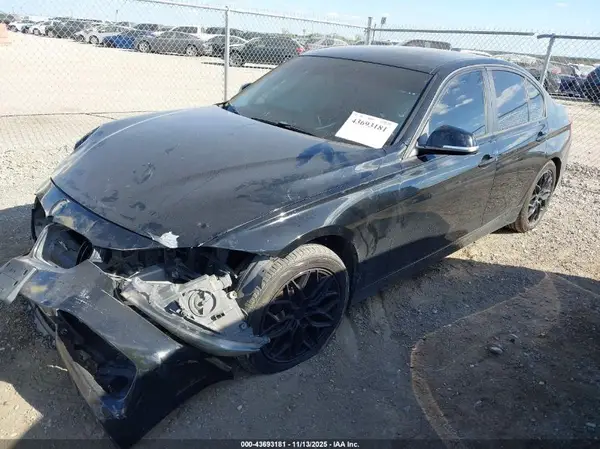 WBA8A9C57GK619170 2016 BMW 3ER - Image 2