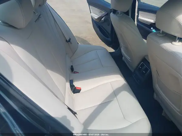 WBA8A9C57GK622585 2016 BMW 3ER - Image 8