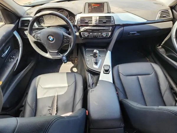 WBA8A9C57HK620109 2017 BMW 3ER - Image 8