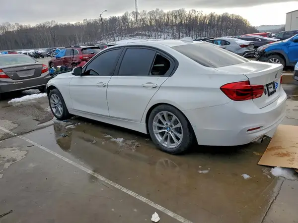 WBA8A9C57HK620448 2017 BMW 3ER - Image 2
