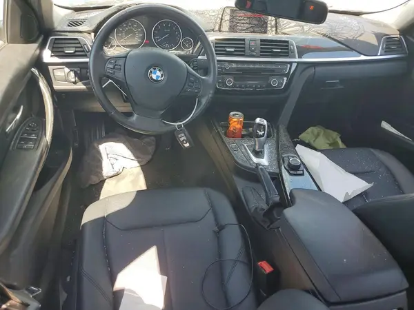 WBA8A9C57JAH12335 2018 BMW 3ER - Image 8
