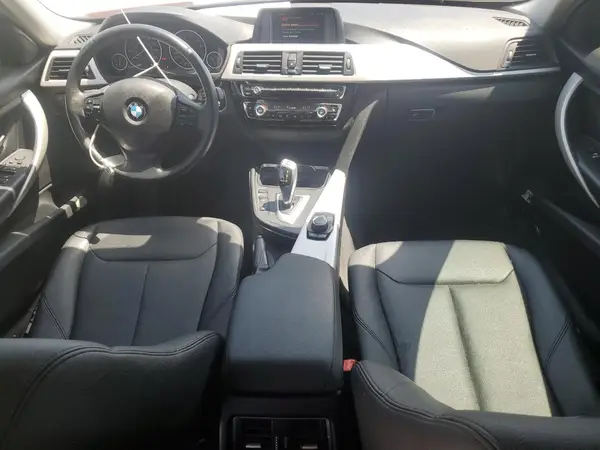 WBA8A9C57JAH13209 2018 BMW 3ER - Image 8