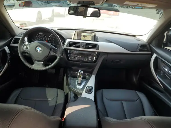 WBA8A9C57JAH13372 2018 BMW 3ER - Image 8