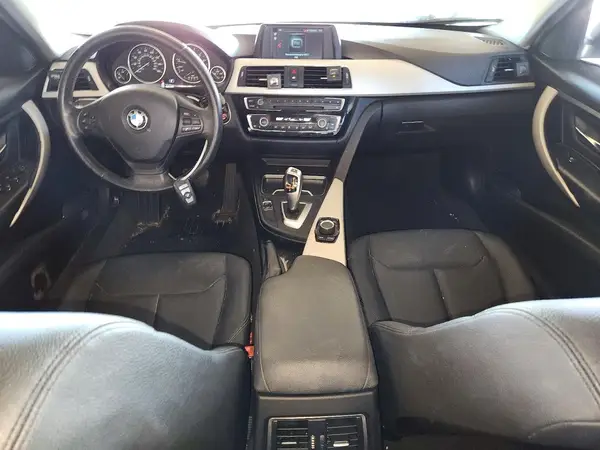 WBA8A9C57JAH13629 2018 BMW 3ER - Image 8