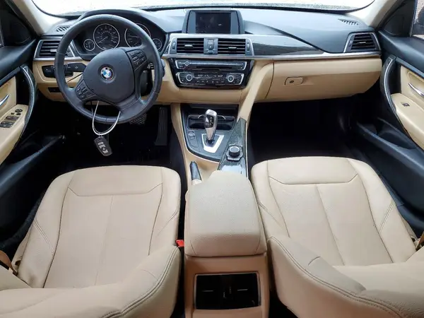 WBA8A9C57JAH14800 2018 BMW 3ER - Image 8