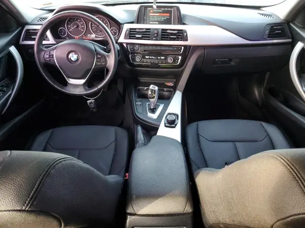 WBA8A9C58JAD28113 2018 BMW 3ER - Image 8