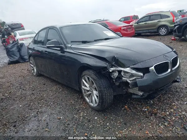 WBA8A9C58JAH12103 2018 BMW 3ER - Image 1