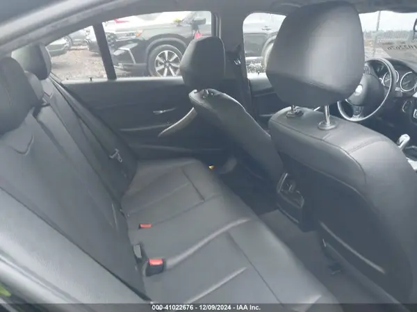 WBA8A9C58JAH12103 2018 BMW 3ER - Image 8