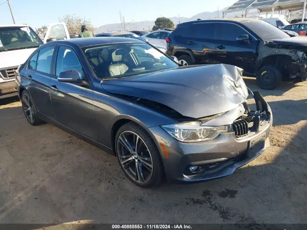 WBA8A9C58JAH13624 2018 BMW 3ER - Image 1