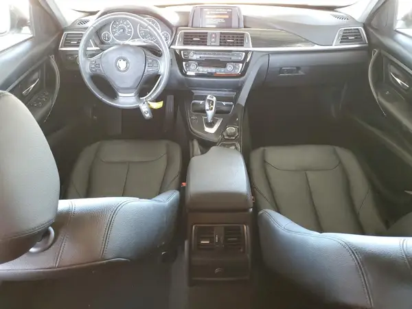 WBA8A9C58JAH13798 2018 BMW 3ER - Image 8