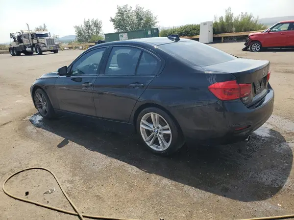 WBA8A9C58JK622781 2018 BMW 3ER - Image 2