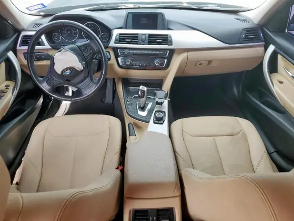 WBA8A9C58JK622893 2018 BMW 3ER - Image 8
