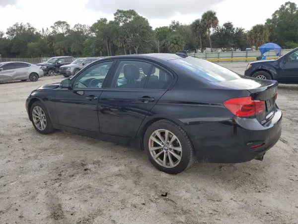 WBA8A9C58JK623106 2018 BMW 3ER - Image 2