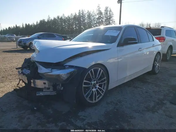 WBA8A9C59GK616349 2016 BMW 3ER - Image 2