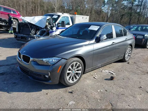 WBA8A9C59HK619687 2017 BMW 3ER - Image 2